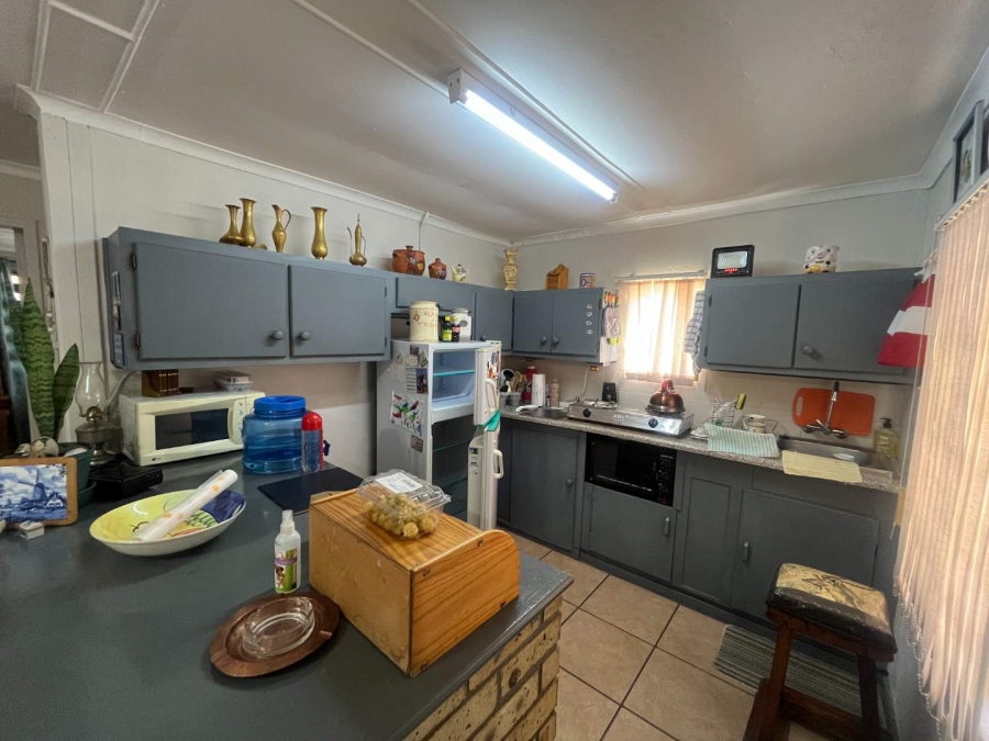 4 Bedroom Property for Sale in Kanoneiland Northern Cape